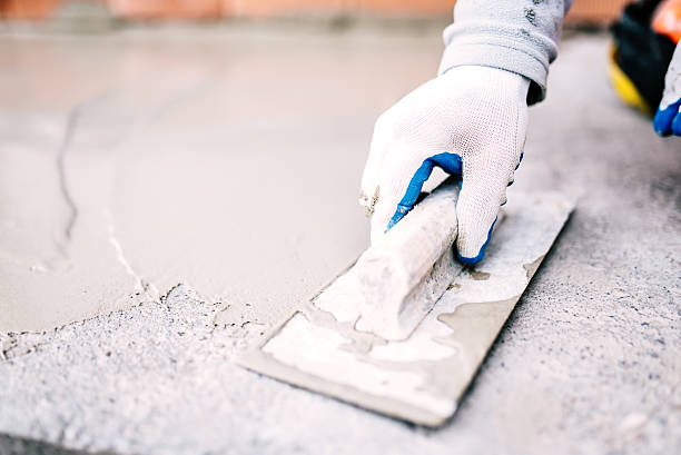 Best Commercial Concrete Contractor  in Le Claire, IA